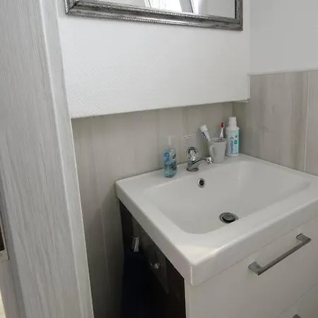 Seehausboot/geiseltalsee Inkl. 2 Sups Und Kanu