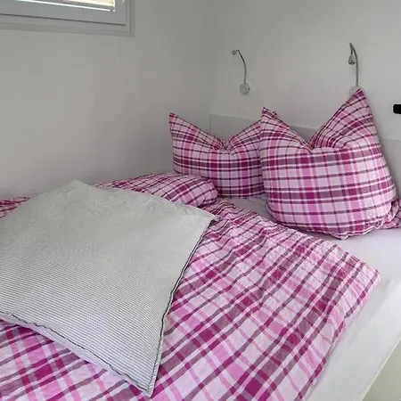 船上ホテル Seehausboot/geiseltalsee Inkl. 2 Sups Und Kanu