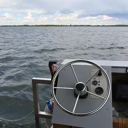 Seehausboot/geiseltalsee Inkl. 2 Sups Und Kanu