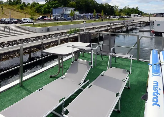 Ботель Seehausboot/geiseltalsee Inkl. 2 Sups Und Kanu *