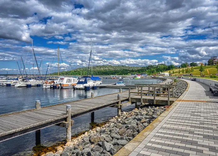 Seehausboot/geiseltalsee Inkl. 2 Sups Und Kanu